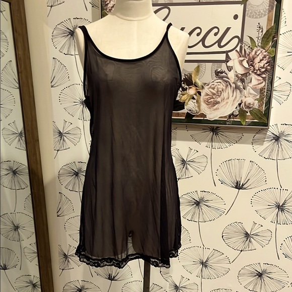 Victorias Secret M Elegant Black Sheer Nightgown - Picture 1 of 2